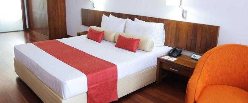 Turyaa Kalutara Hotel Ngoại thất bức ảnh